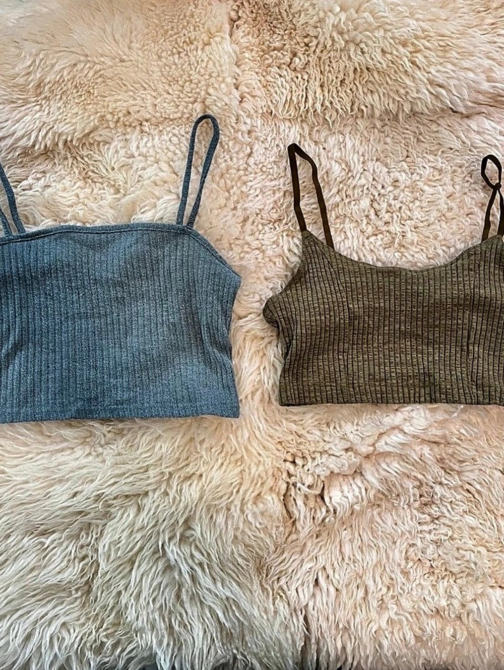 Two Ribbed crop tops (2) - Blue and Green - Arie (Green) and SHEIN (Blue) Size M